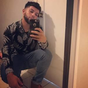 Meet your Posher, Japhet